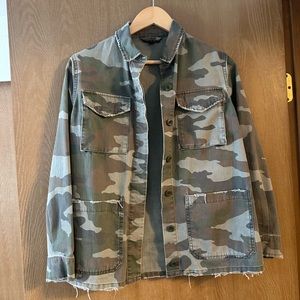 TopShop Camo Oversized Jacket Shacket Shirt Jacket Layer Distress Women’s 4